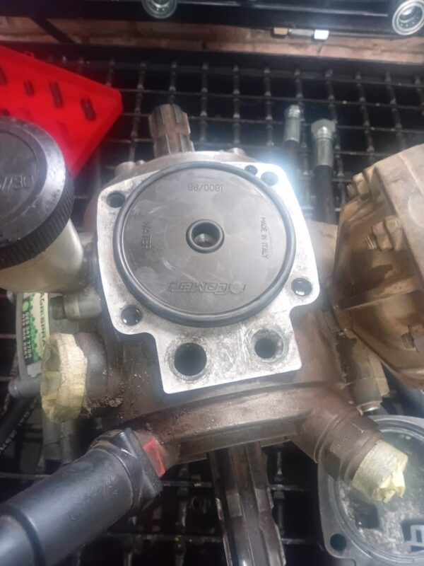 Hydraulic pump opened up for inspection and repair at the Hydraulic Squad workshop