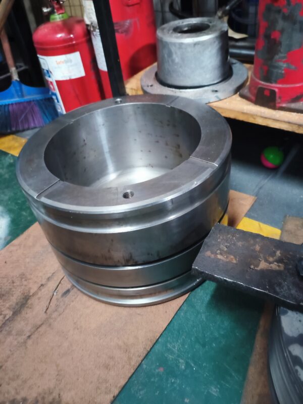 Refurbished piston accumulator piston